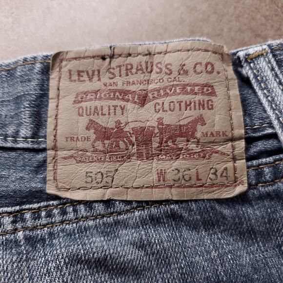 Levis 505 Jeans Mens 36x34 Med Wash Faded Straight Classic Cowboy Western Rodeo - Picture 15 of 15